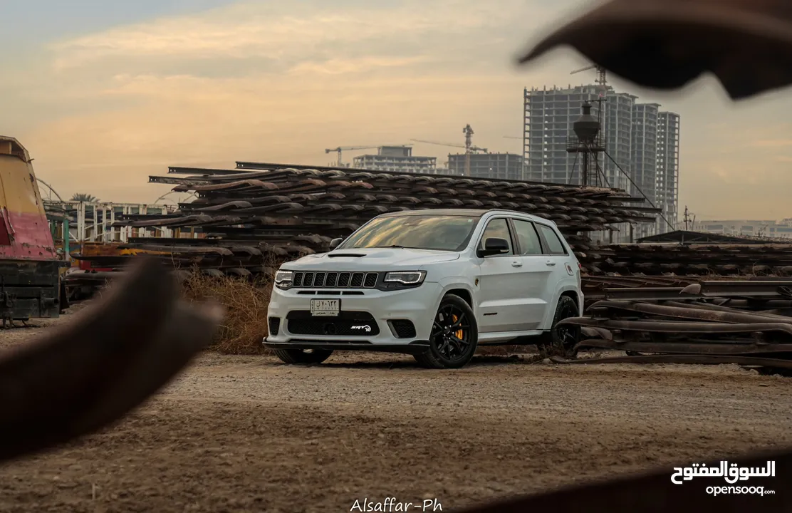 Jeep trackhawk