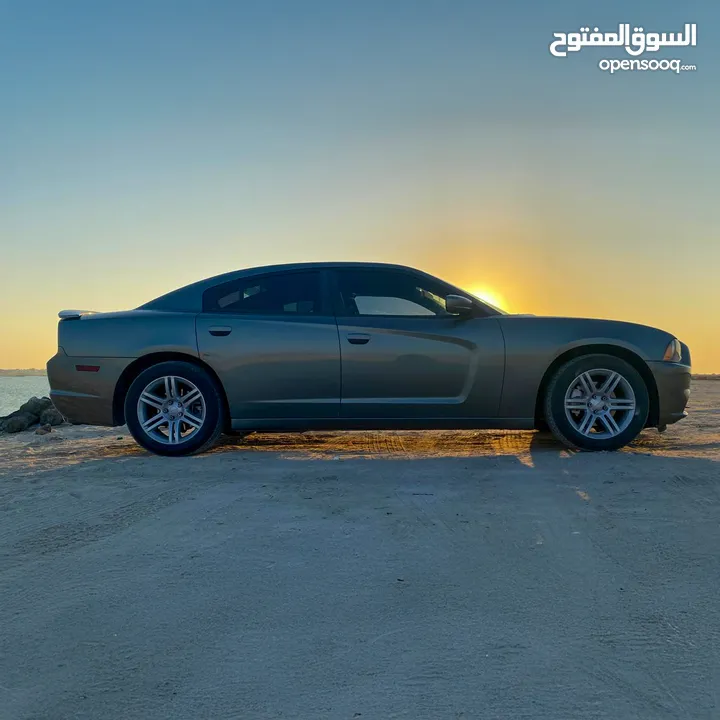 2011 V6 DODGE CHARGER