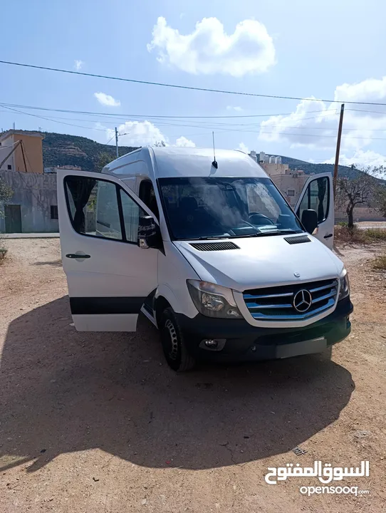باص مرسيدس 519