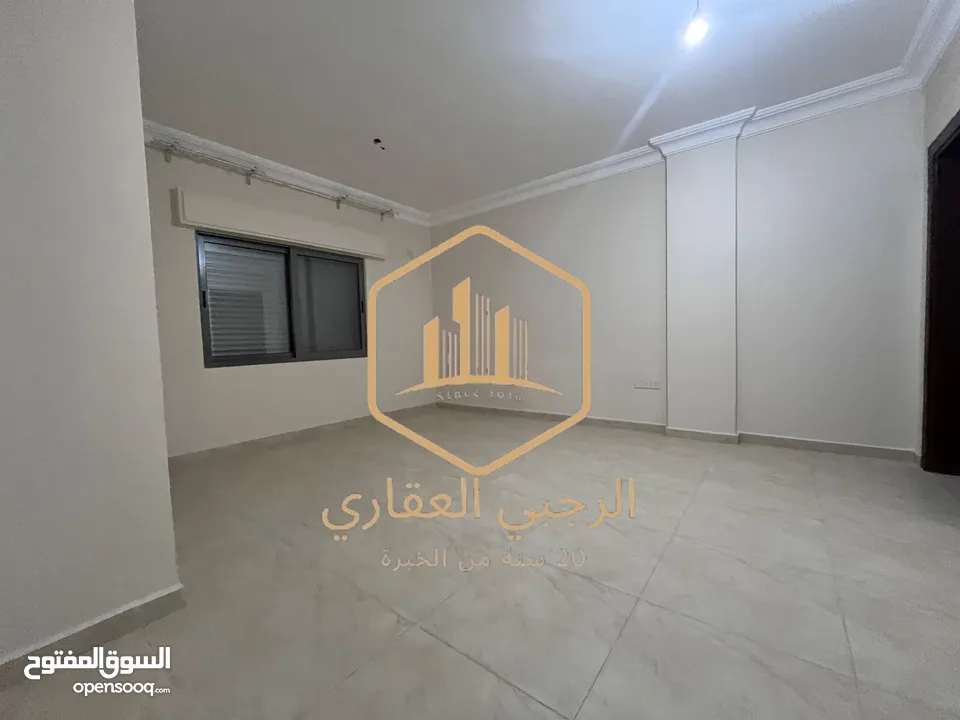 شقة / للايجار / 3نوم / طابق اول من فيلا / 200 متر / دابوق
