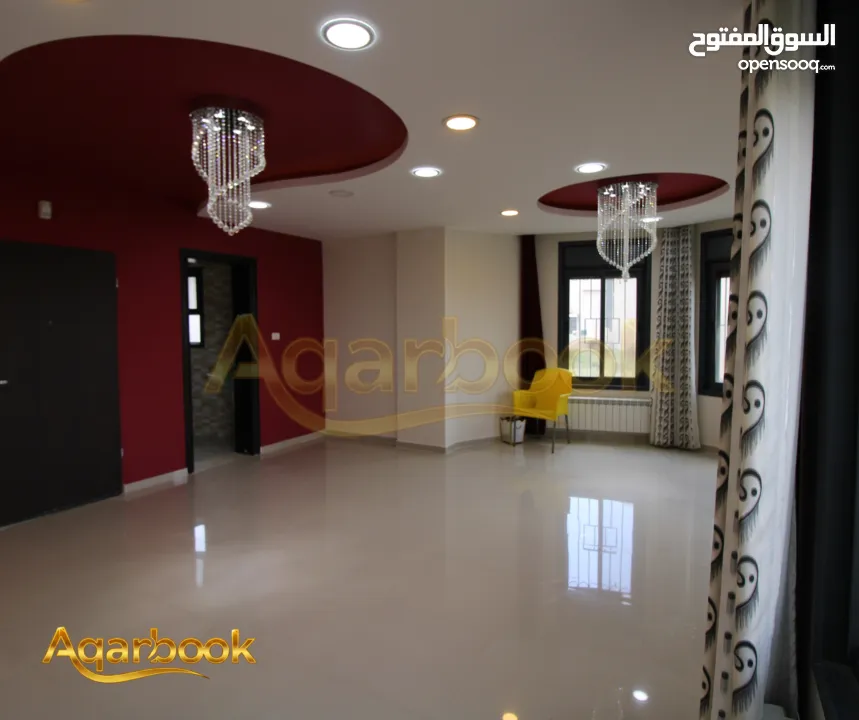 شقة فاخرة بإطلالة خلابة للبيع  الطيرة – خلف المدرسة الإنجيلية