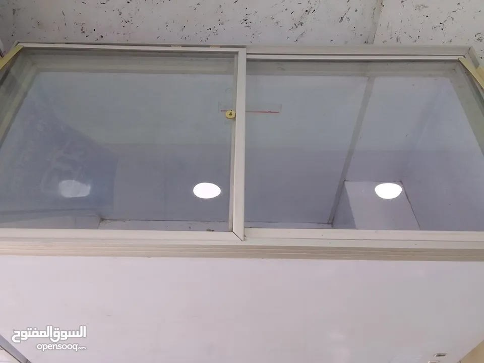فريزر بطح بحال وكاله عندي  130 سم موفر للطاقه