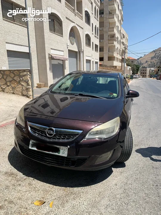 اوبل استرا