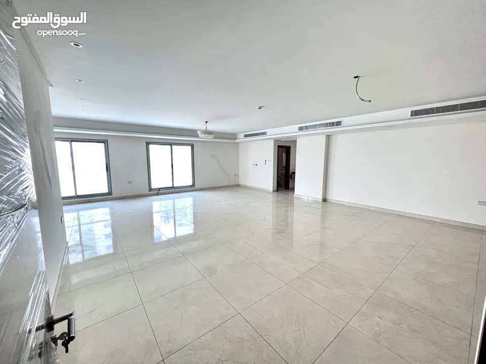 For sale freehold apartment in Bahrain hidd