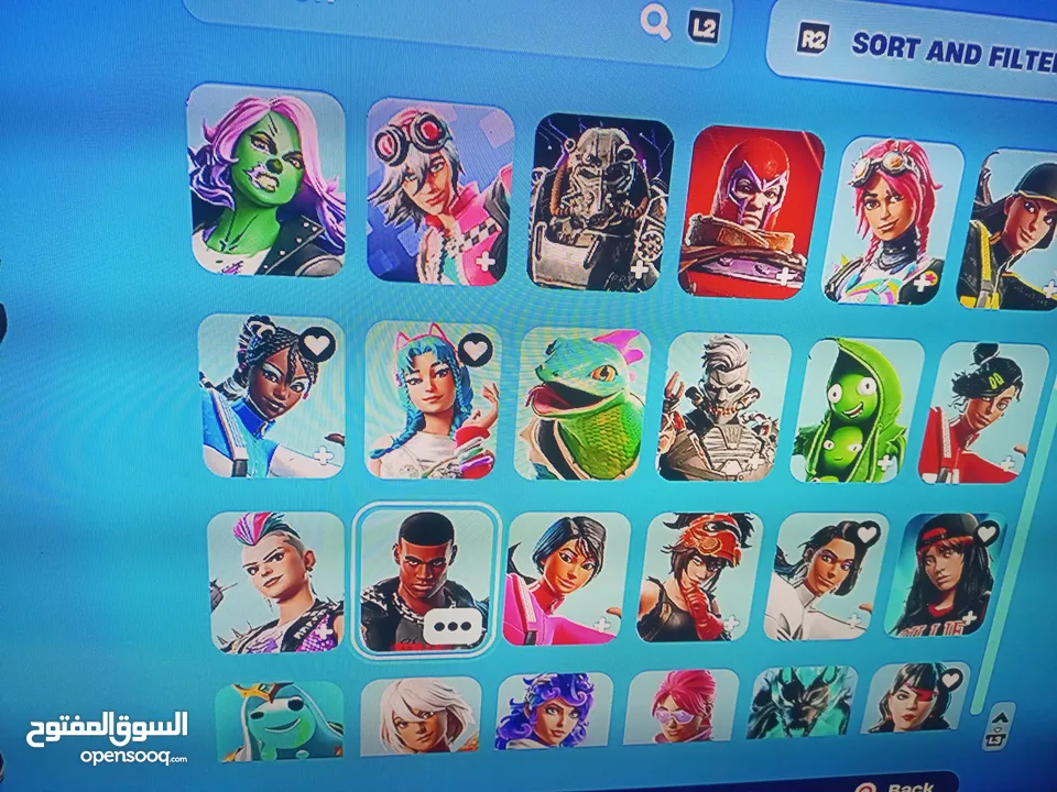 حساب فورت من السيزون x مدفوع عليه اثر من 300......