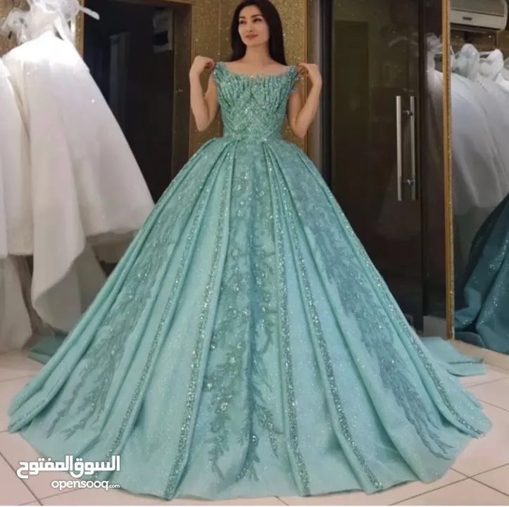 فساتين زفاف وخطوبة بالجملة