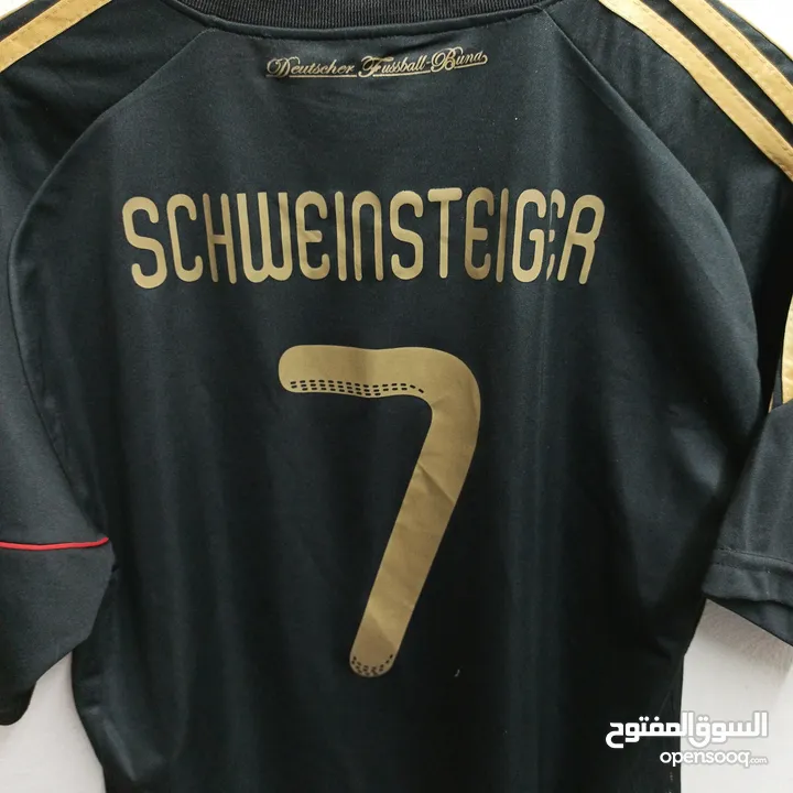 Germany 2010 Away Schweinsteiger