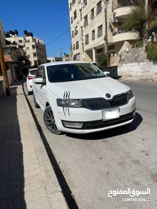 سكودا راييد 2015 للبيع 1600 ديزل