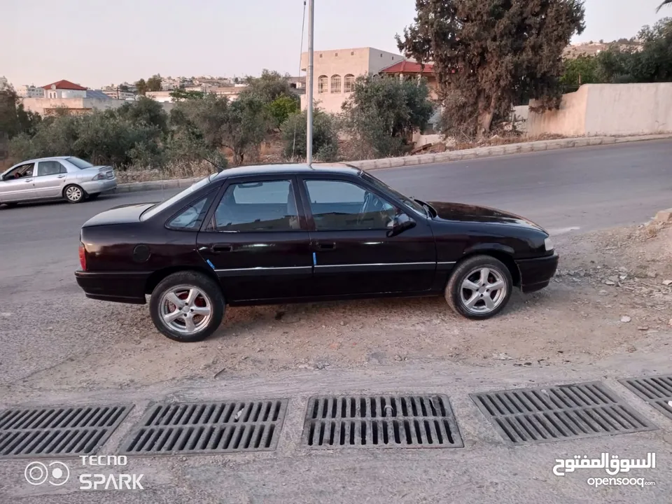 اوبل فيكترا محدثه 95  ماتور 16 حلاب فحص  اقتصادية جدا قير عادي  السياره  غرفه نضيفه