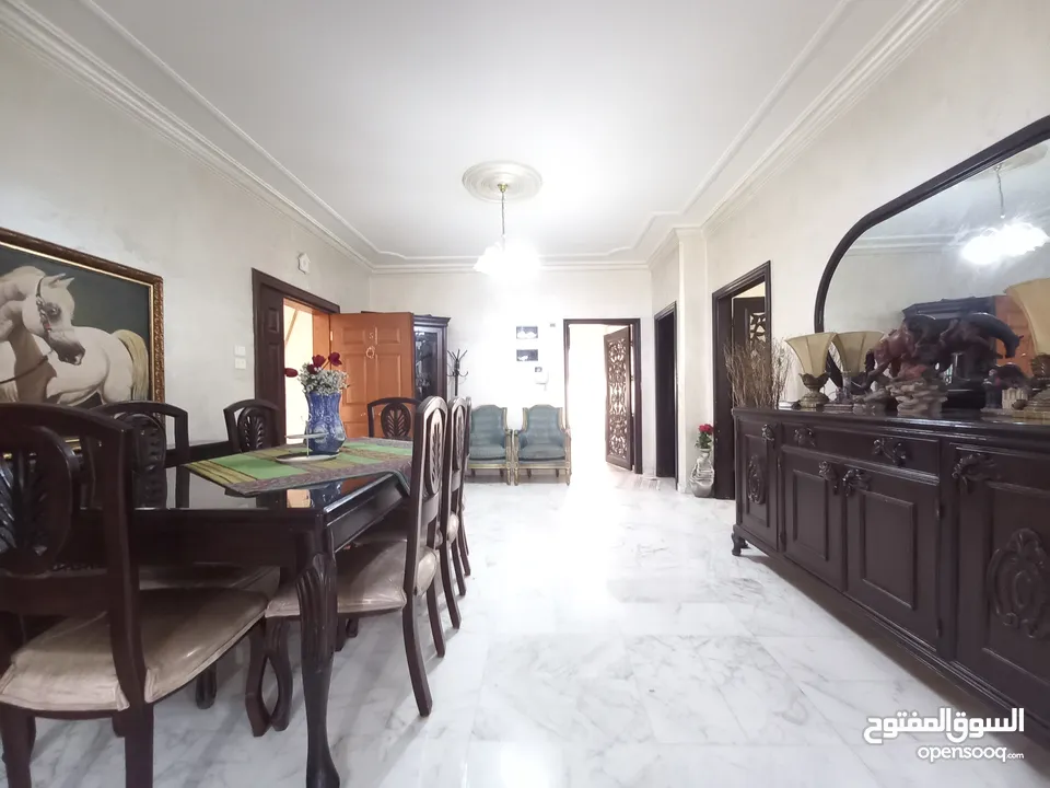 شقة مفروشة للإيجار في دير غبار  ( Property 36250 )-174960510