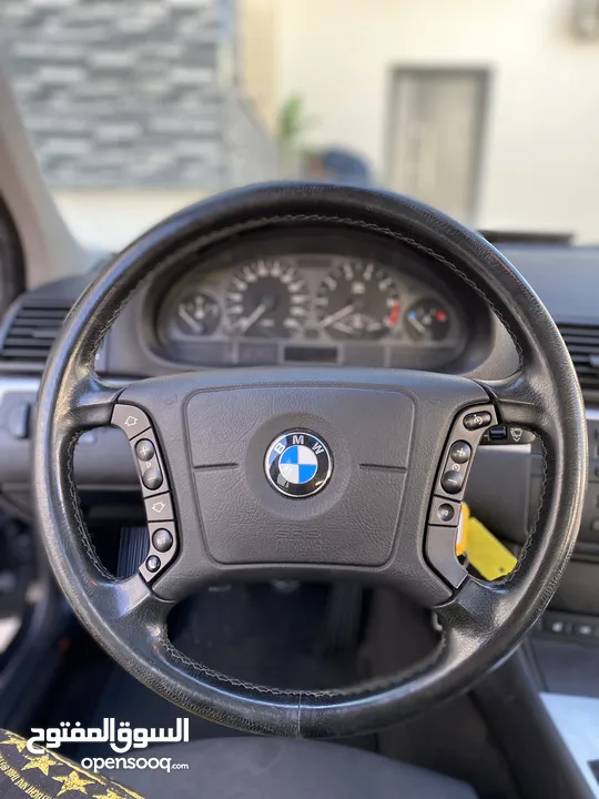 BMW E46 ثالثة فُل كمبيو عادي