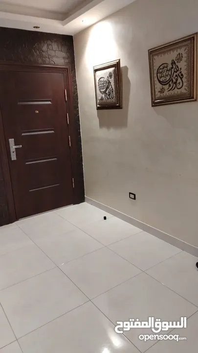 شقه مميزه للإيجار السنوي باحسن المواقع في عمان بسعر مميز