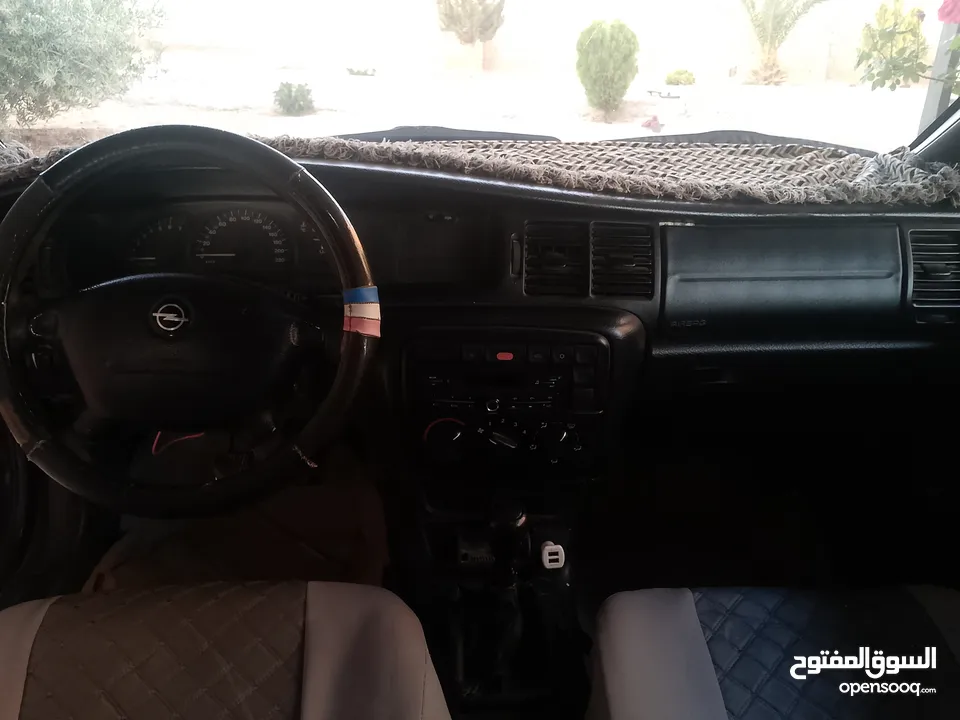 اوبل فيكترا  1998 الجوهرة