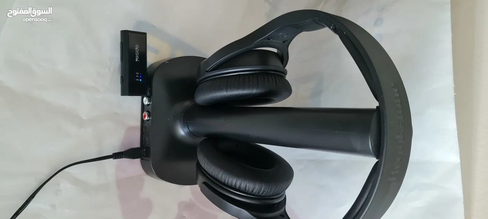 سماعات Brookstone