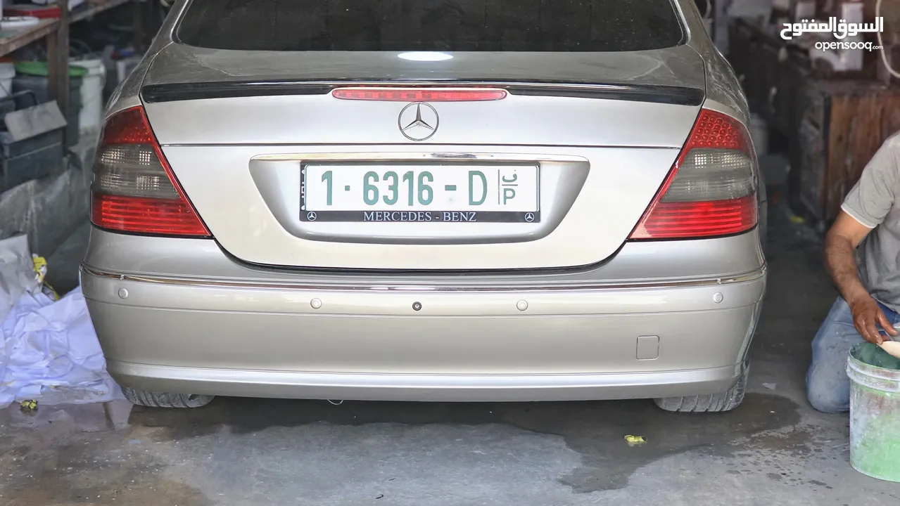 مرسيدس بنز W 211