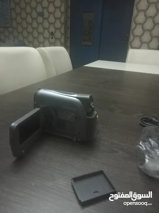 كاميرا كانون MV900جديده
