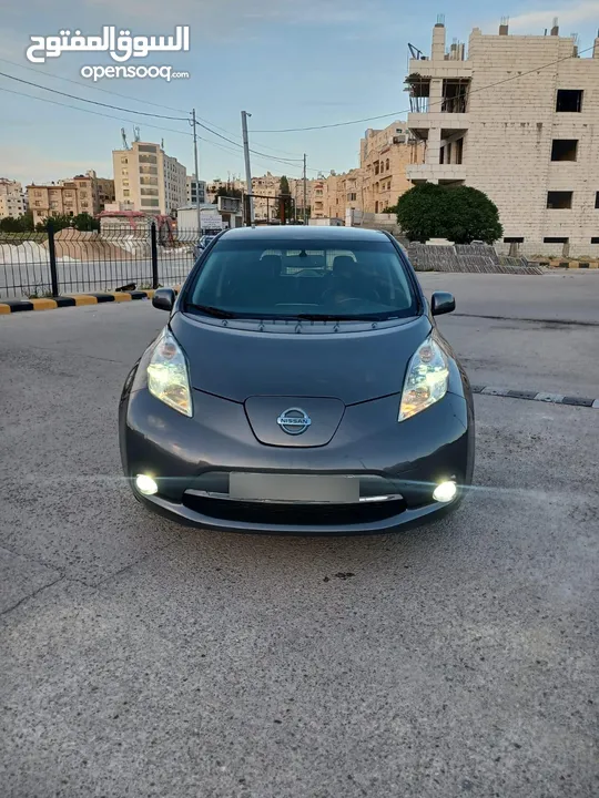 نيسان ليف SL Premium 2015 بحاله ممتازه