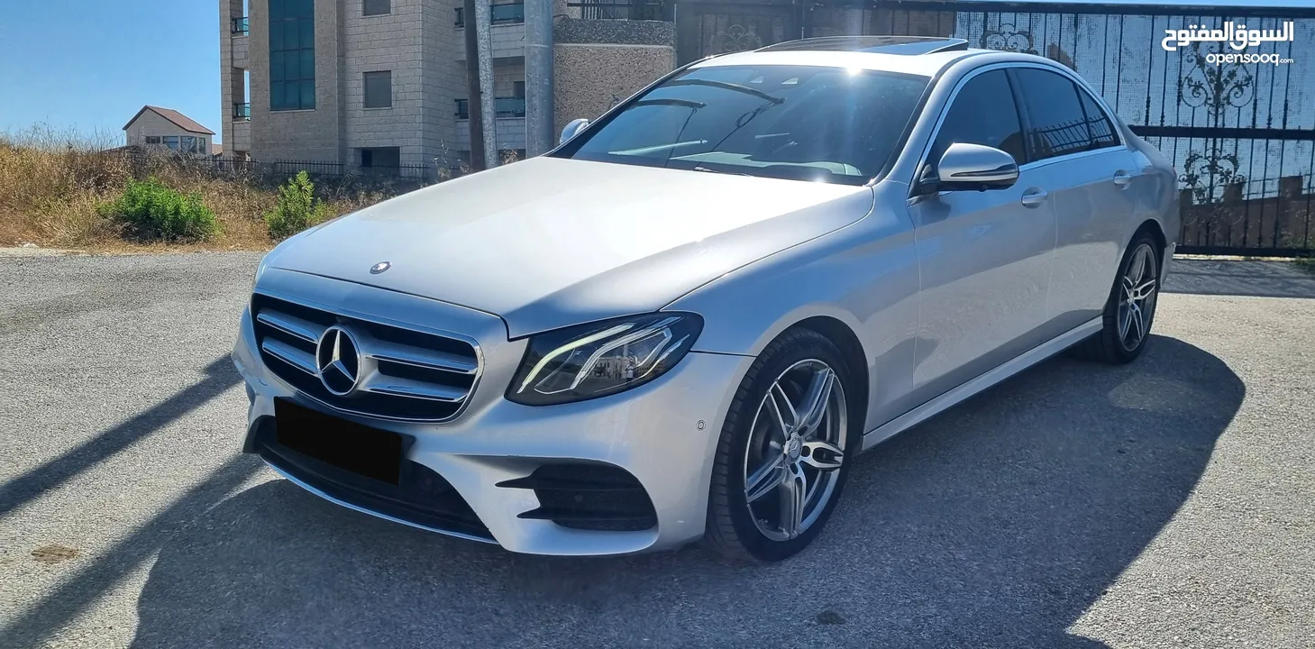 بحالة الوكالة  ++Mercedes Benz - E200 AMG - Full Option
