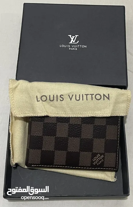 محفظه LOUIS VUITTON فرنسي اصلي  لويس فيتون