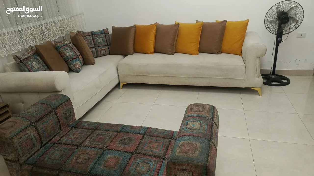 طقم كنب. كورنر للبيع بحاله جيده