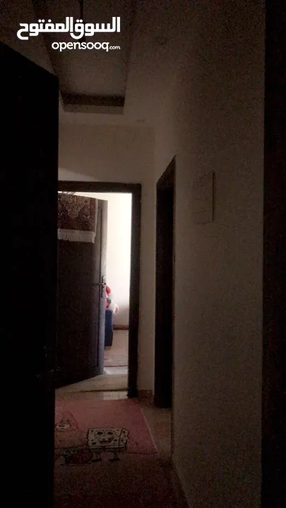 شقة للبيع بسعر مغري بغرض السفر العاجل