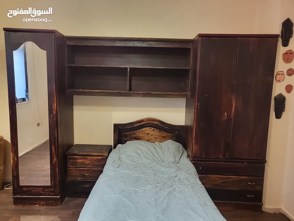 غرفة نوم مستعمله خشب زان و لاتي