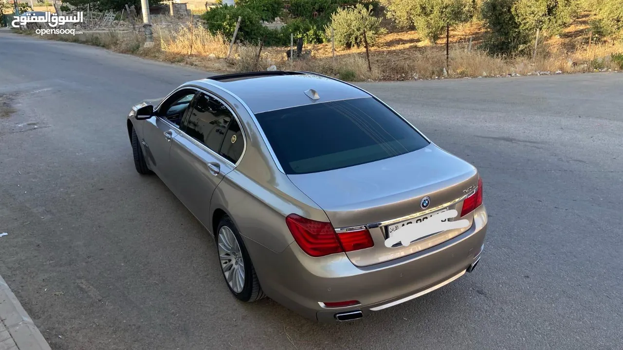 BMW 740LI  للبيع سياره فاخره ومميزه (الصور تتكلم)