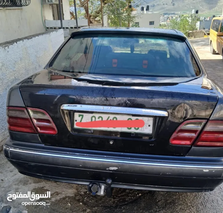 مرسيدس E270