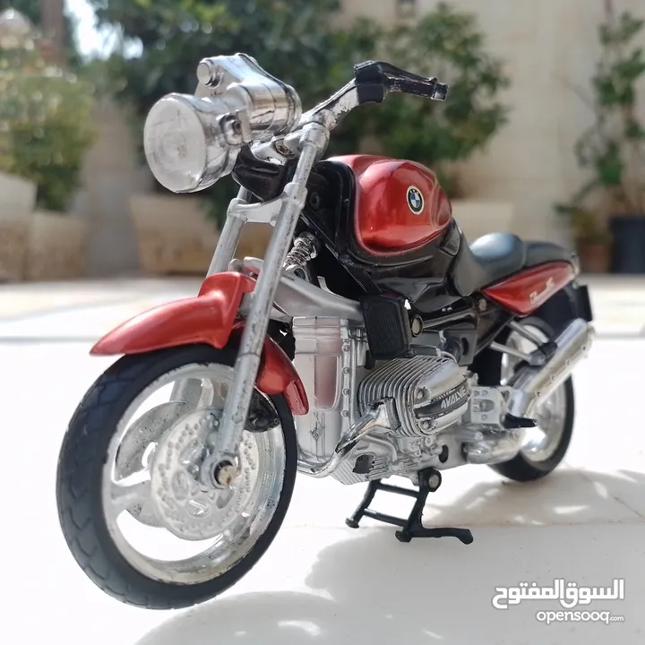 مجسم لعبة ماتور BMW