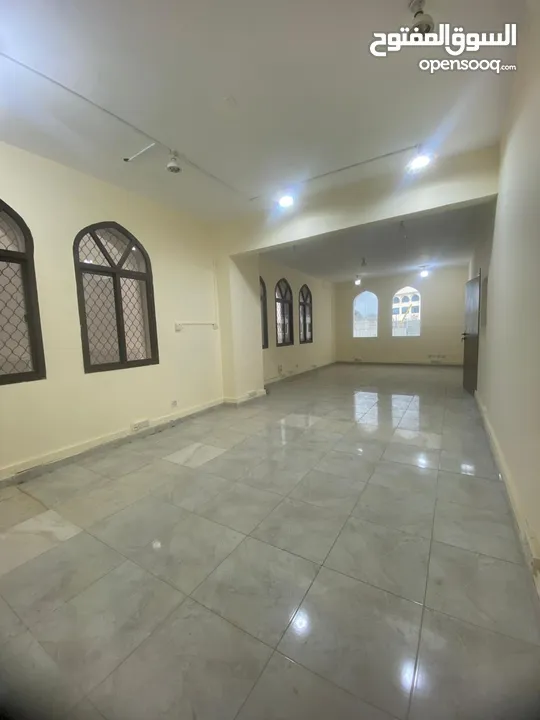 6Me36-Fabulous Commercial 8BHK Villa for rent in Qurum, Al Sarooj