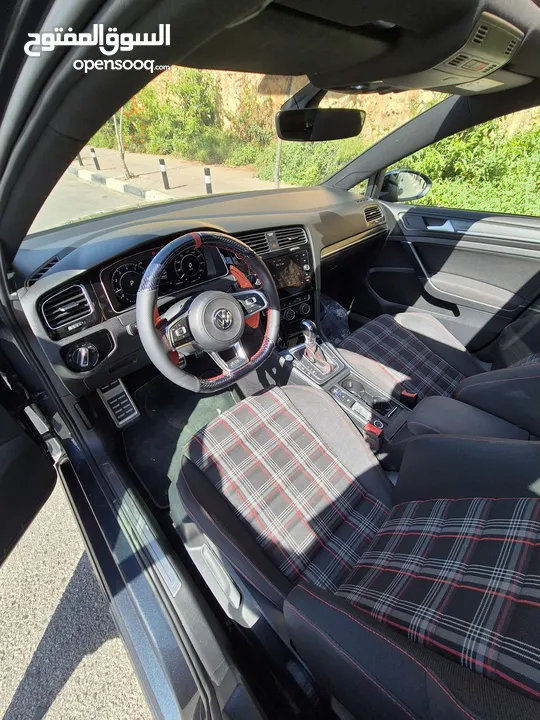 Gti. 2019 ترخيص 2019 فل مسكر  245 حصان ستوك  بويه شركه