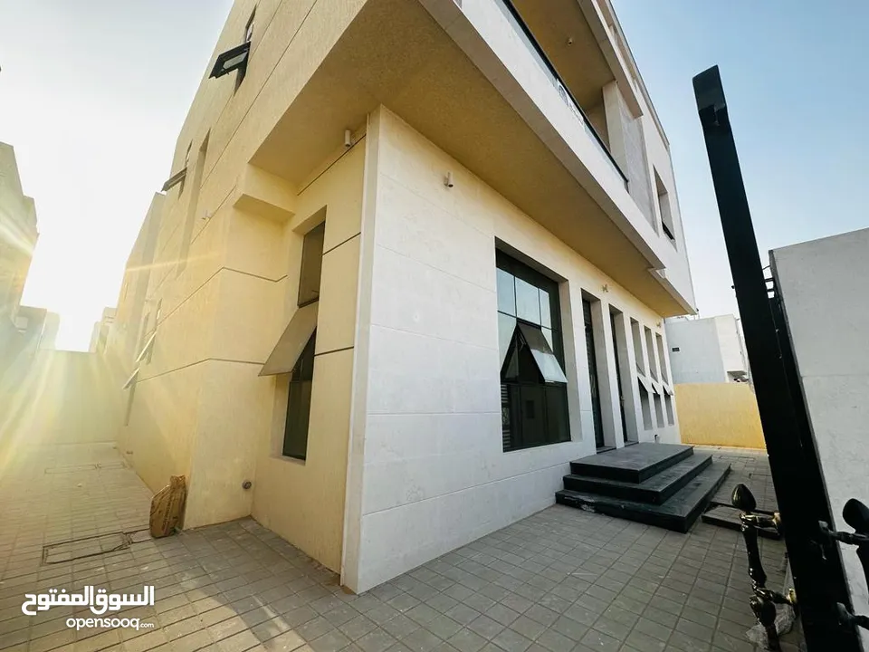 فيلا للايجار السنوي بعجمان اول ساكنVilla for annual rent in Ajman, first resident