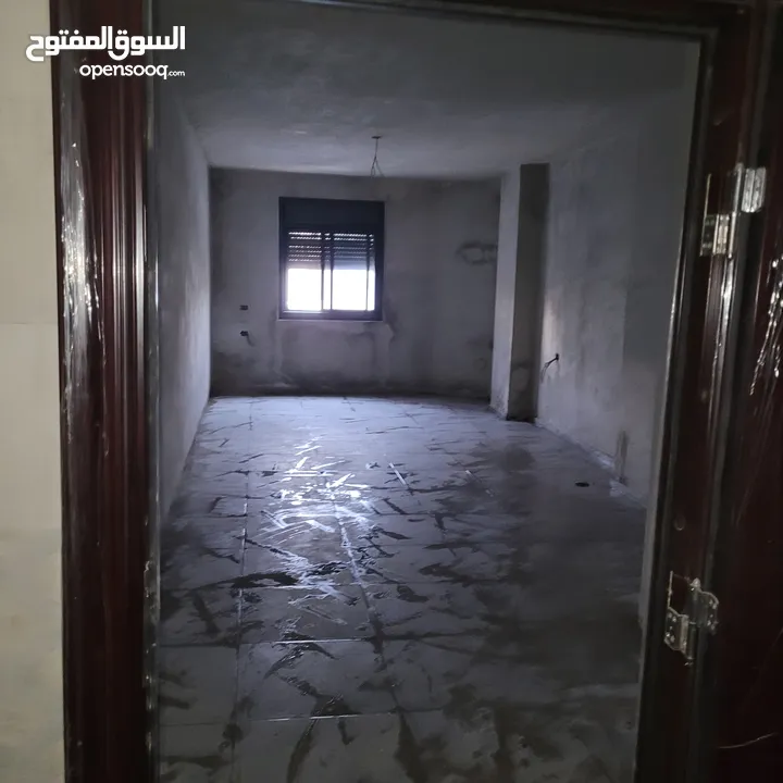 مكتب للبيع