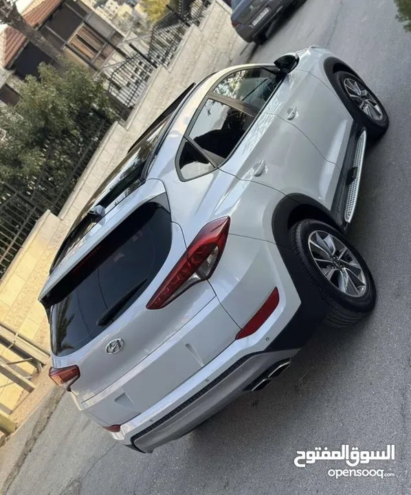 هيونداي توسان. ماتور 2000 موديل 2017 بالرخصة فول مع بانوراما يحط البركة لصاحب النصيب