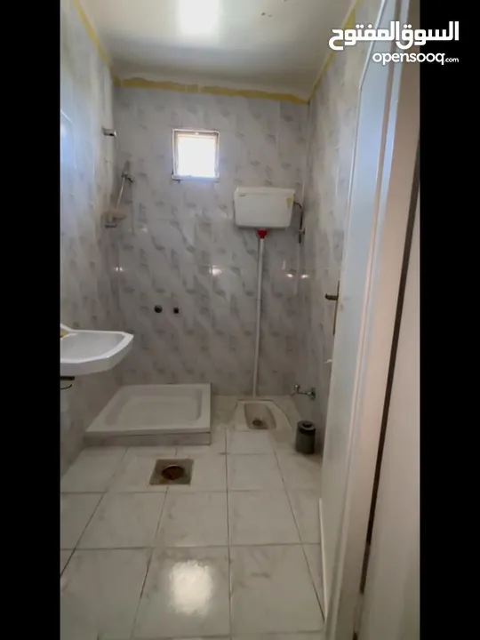 ‎ مجمع صناعي 4 طوابق في منطقة التجمعات الصناعية التنموية من المالك