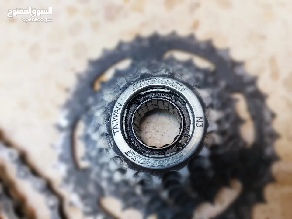 بكرة خلفية 7 سرعات تايواني للبسكليت مع الجنزير بحالة 7 speed bicycle freewheel with chain