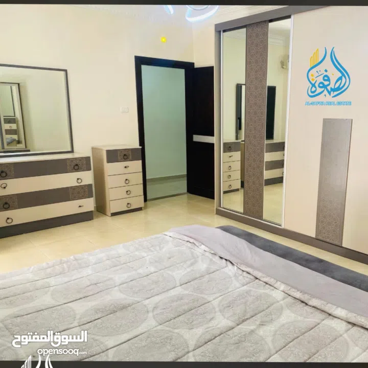 شقه مميزة موقع هادئ و استراتيجي مع مدخل خاص الارسال