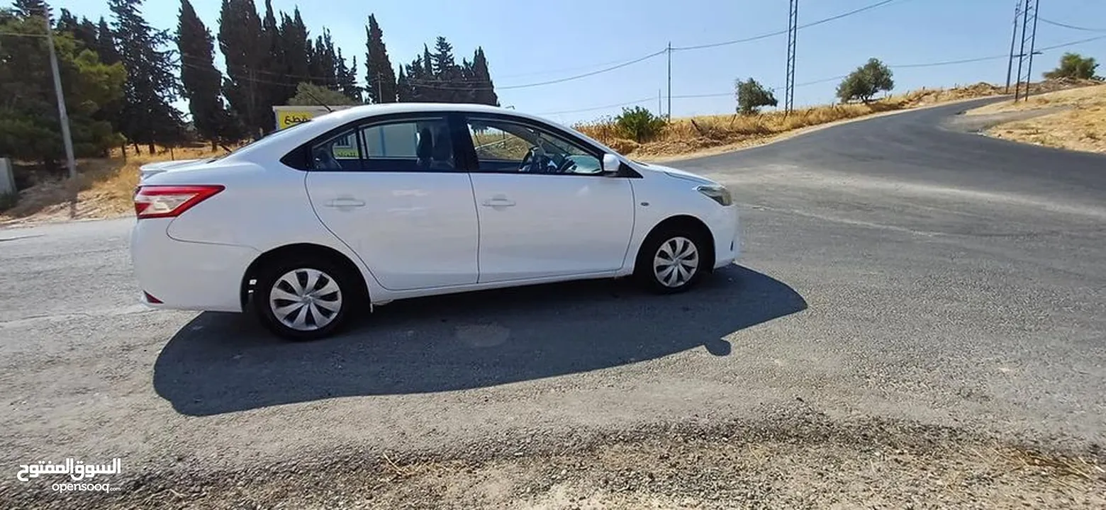 Toyota Yaris 2016, white color - تويوتا يارس 2016، لون ابيض وارد الخليج