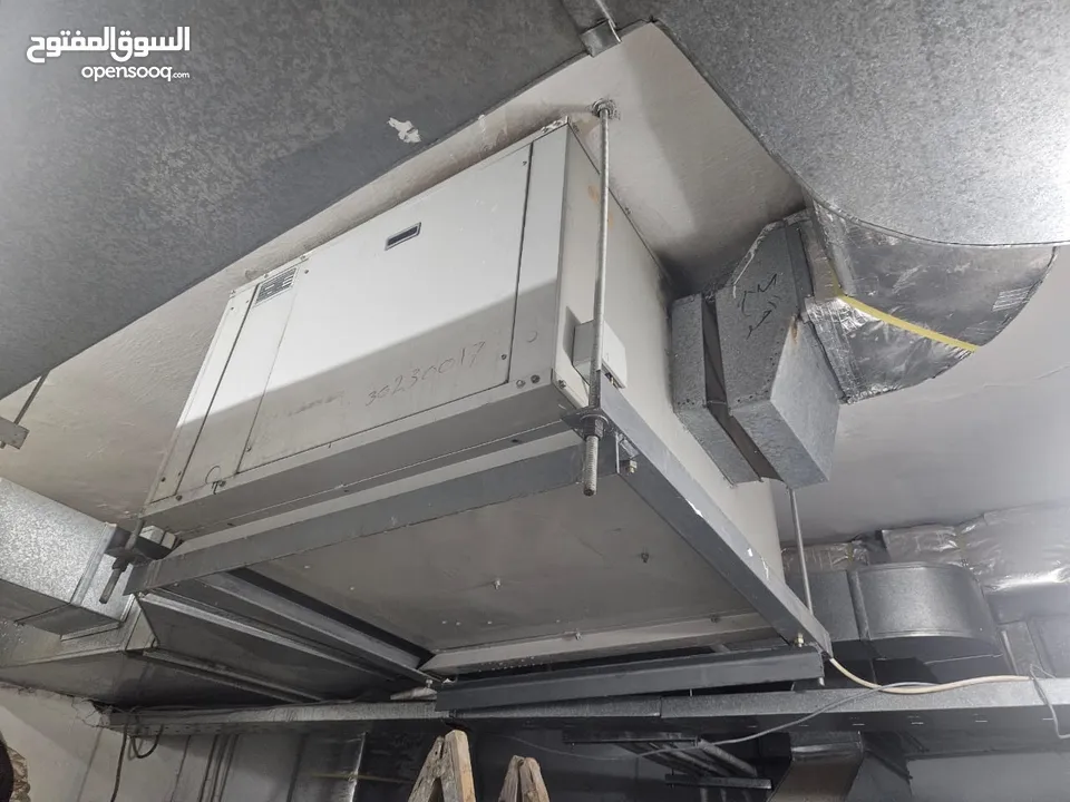 فني مكيفات فك وتركيب جميع انواع المكيفات صيانه عامه شحن غاز بأسعار مناسبه للجميع