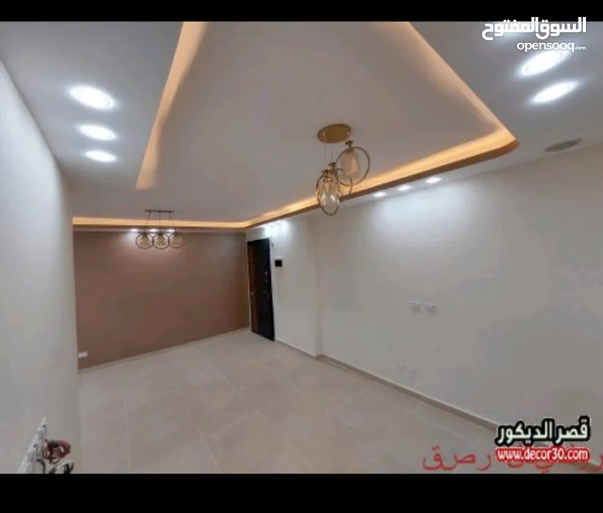 مهندس لي جميع الديكورات ادخليه وخارجيه