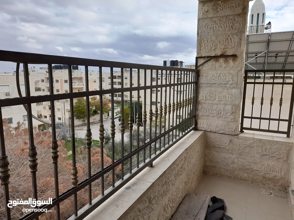 شقة استثمارية للبيع  في اربد اشارة النسيم بسعر مناسب