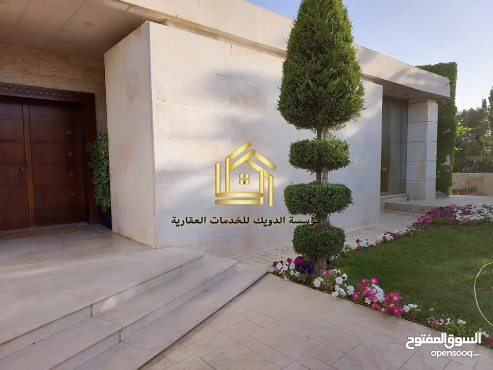 فيلا فاخرة مفروشة / مميزة بإطلالات رائعة اعلان رقم ( V10 )