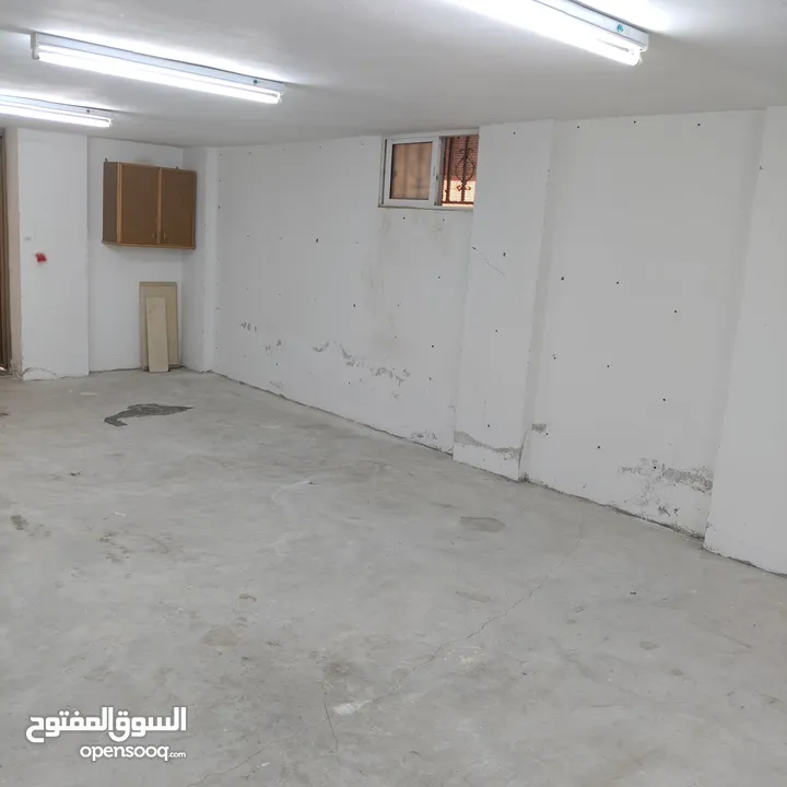 مستودع أرضي مساحة 39 بسعر خيالي