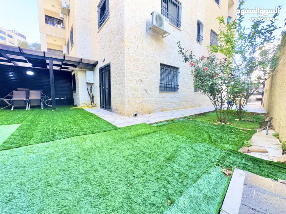 شقة مفروشة مع حديقة ومدخل خاص خلف الانجيلية