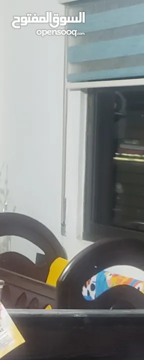 سرير بيبي خشب زان للبيع بحالة الجديد