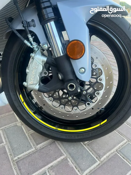 دراجة سوزوكي رياضية GSX-R600