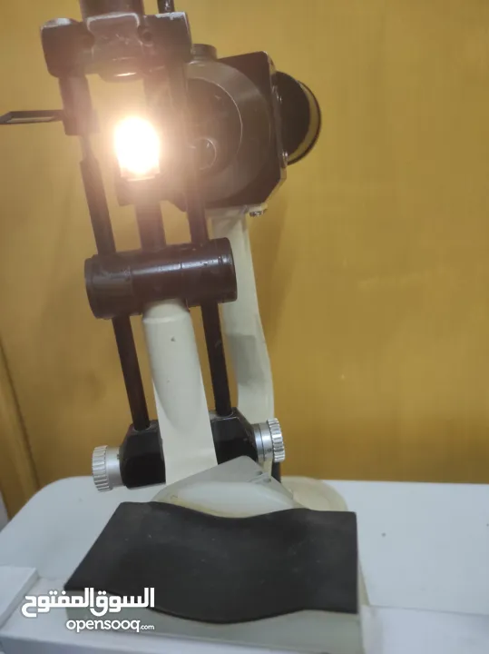 اجهزة فحص عيون للأطباء