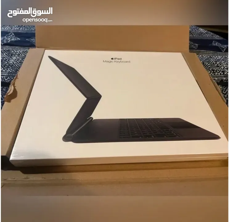 ماجيك كيبورد M4