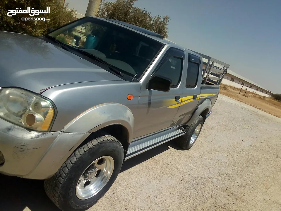 بكم نيسان 4x4 موديل 2005 قابل للتفاوض او البدل بسيارة تويوتا