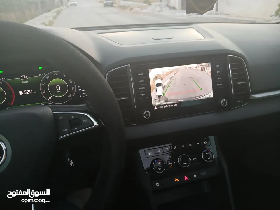 سكودا كاروك فل الفل اضافات  للبيع بسعر مغري ع الكاش